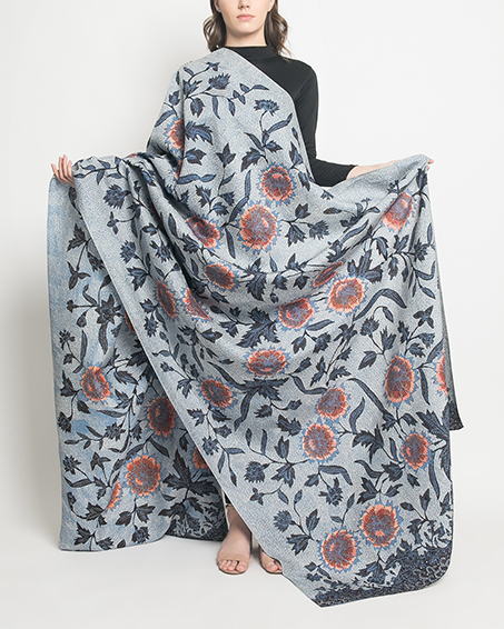 Bunga Dahlia Besar Abu Merah