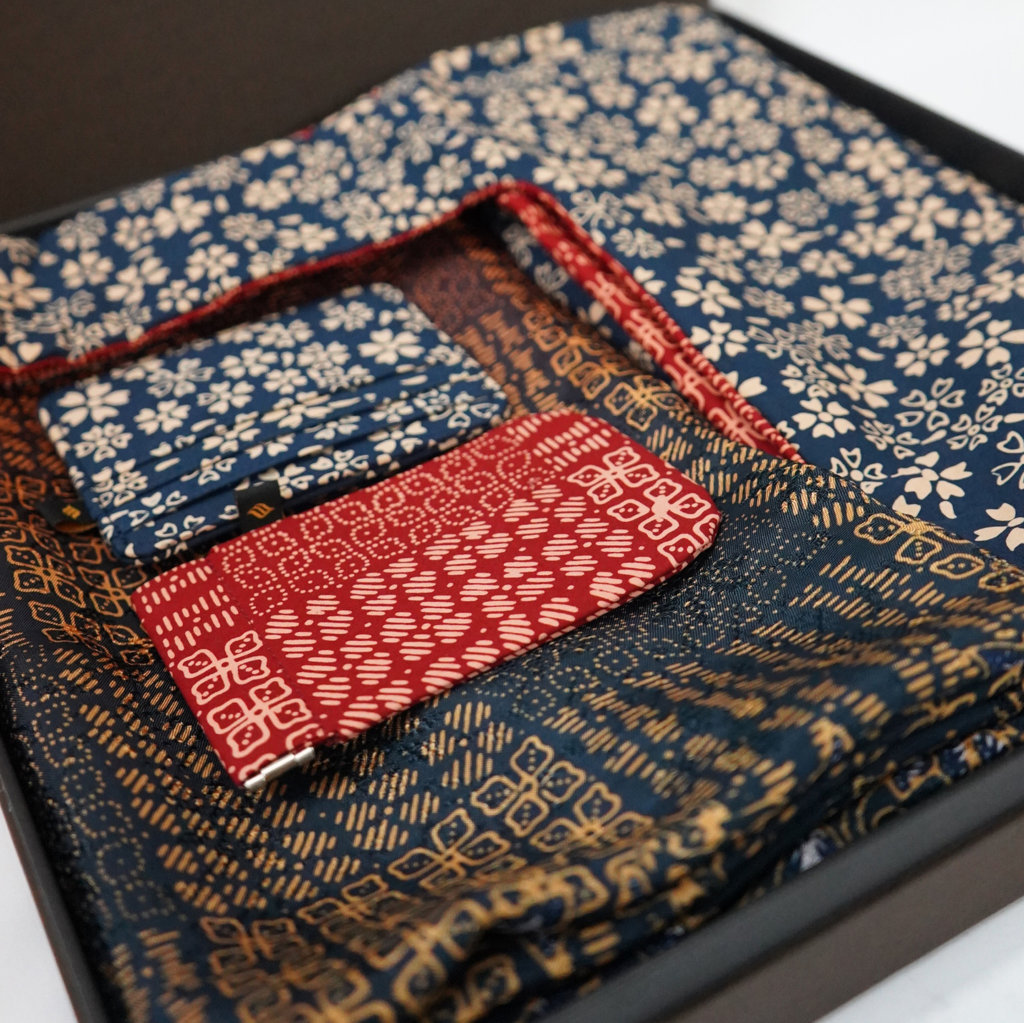 Christmas Hampers B (Red + Mocca Gradation)