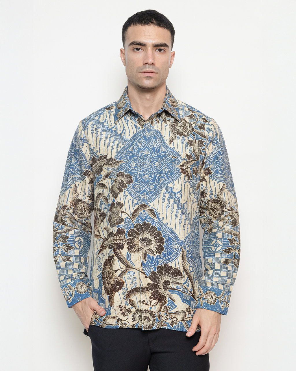 Hand-Drawn Batik Shirt With Lereng Seling Sidamukti Pattern