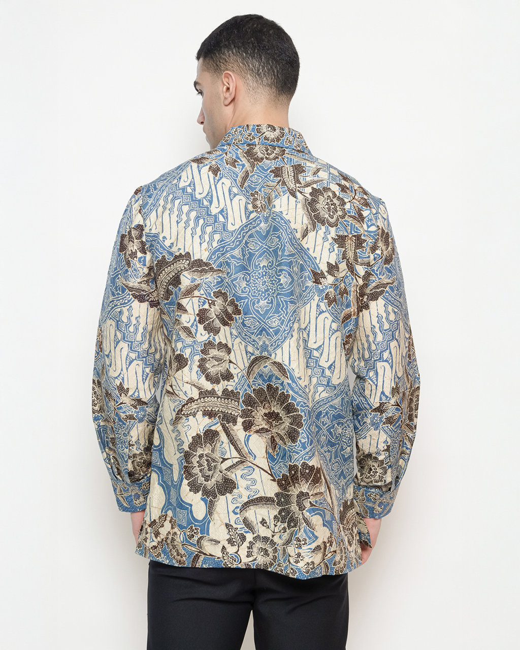 Hand-Drawn Batik Shirt With Lereng Seling Sidamukti Pattern